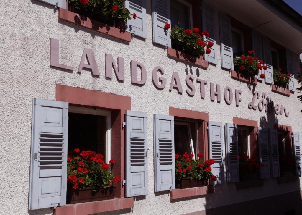 Hotel & Gasthaus Loewen Waldkirch Eksteriør bilde